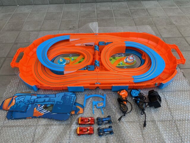 Grandi Giochi Pista Valigetta Hot Wheels Gg Posot Class