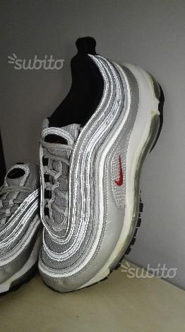 silver nike oro