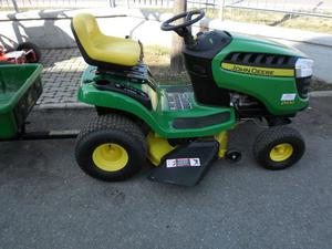 Trattorino tagliaerba john deere