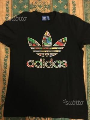 maglia adidas colorata