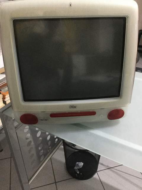 IMac G3 Ruby Red 1Gb 120Gb HD Airport OS X 