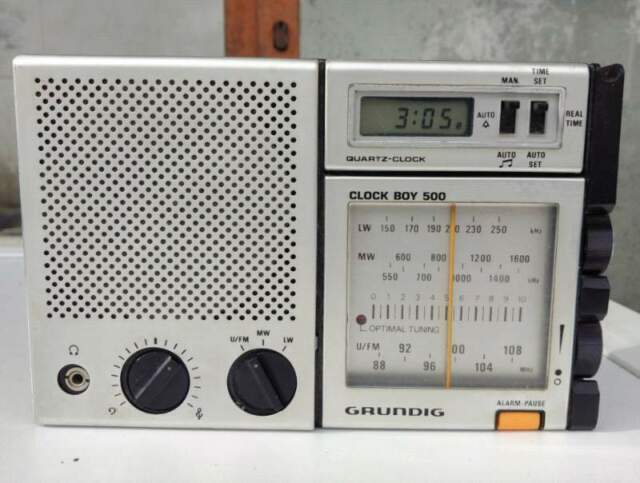 grundig radio clock