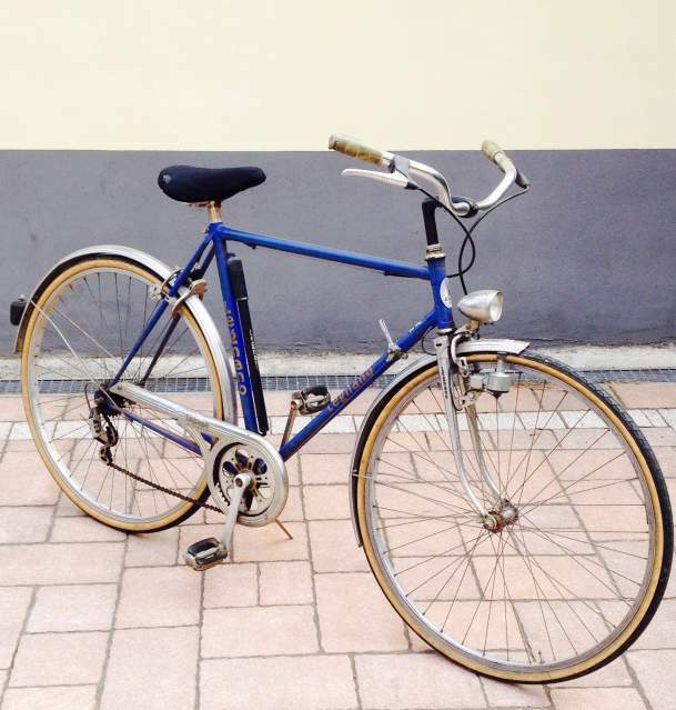 colore bicicletta legnano anni 60 blu