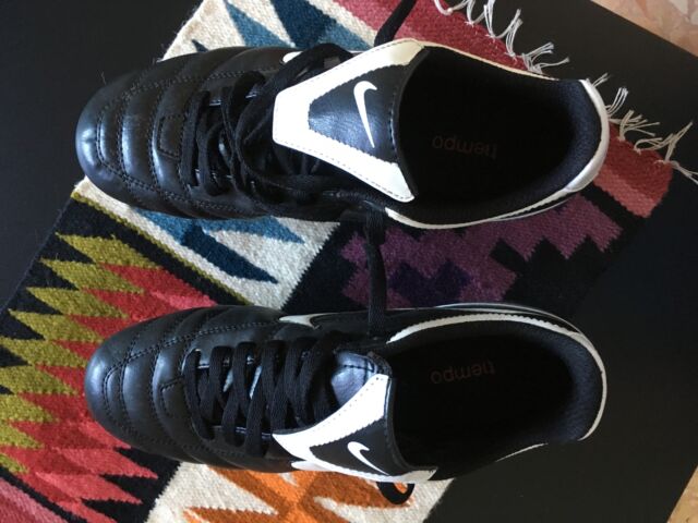scarpe a 6 tacchetti decathlon