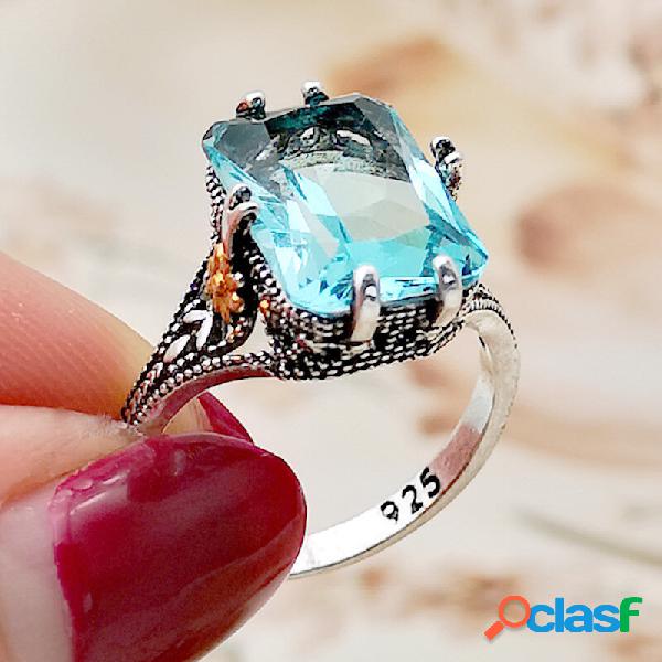 Anello a forma di fiore quadrato con anello a dito topazio