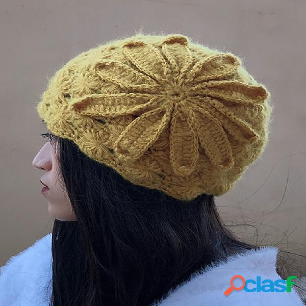 Cappello di lana lavorato a maglia fatto a mano in stile