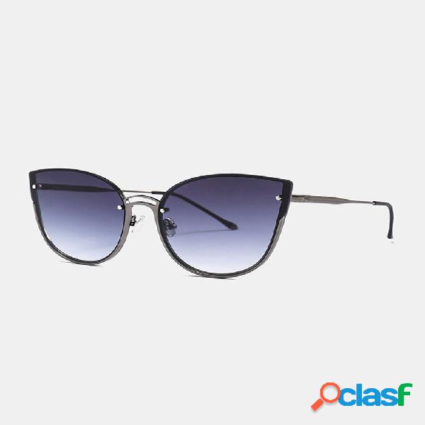 Occhiali da sole unisex in metallo Cat-eye con ponte cavo