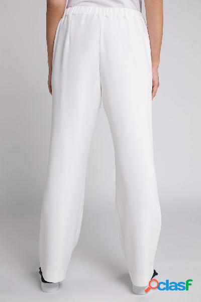 Pantaloni con cintura comoda e taglio della gamba ampio e