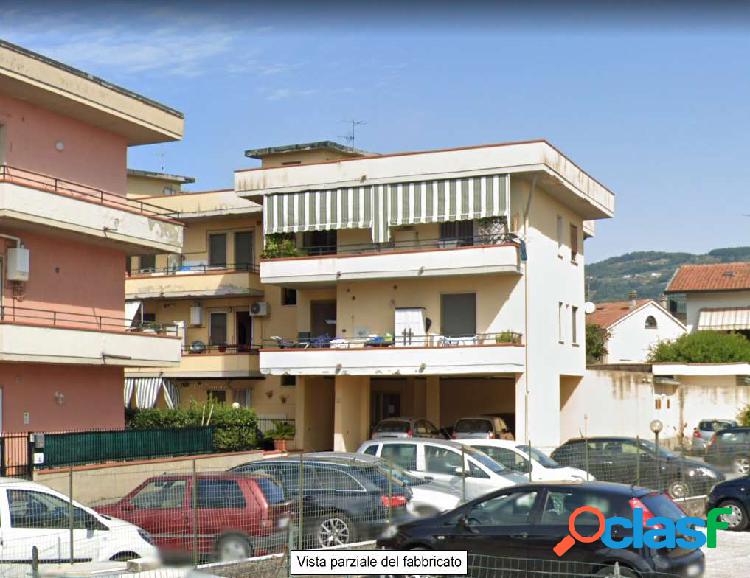 Appartamento a Montecatini Terme, via Cadorna