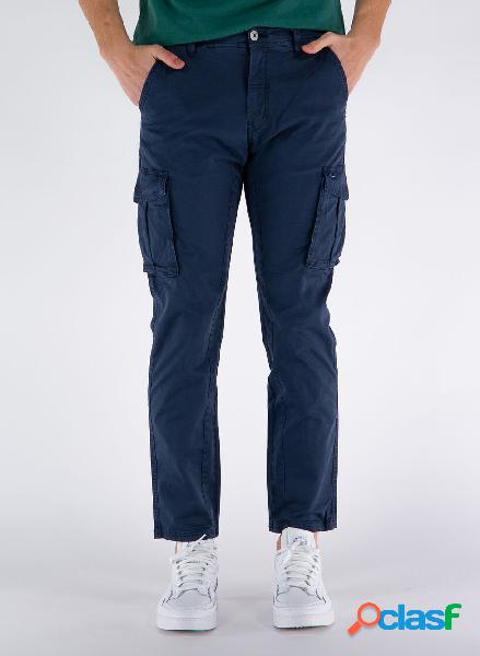 PANTALONE CARGO CON TASCONI