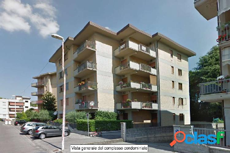 Appartamento a Prato, via C. Davanzati