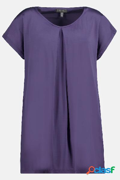Maglia lunga in tessuto fluente con pieghe decorative,