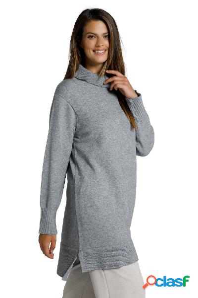 Pullover morbido e lungo con ampio collo da risvoltare e