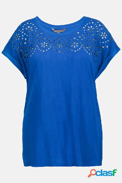 T-shirt dal taglio oversize con ricami traforati, scollo a