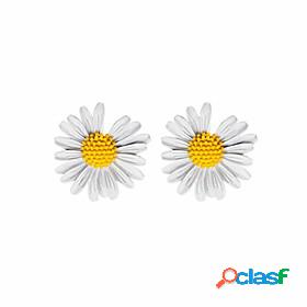 white daisy flower stud earrings sterling silver needle