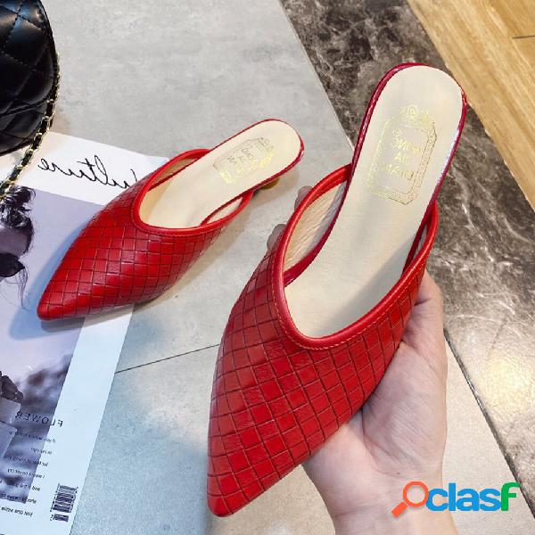 Scarpe con tacco a cono senza schienale intrecciate a punta