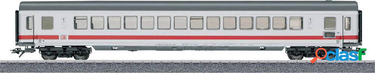 Vagone passeggeri treno veloce Intercity di DB AG in scala
