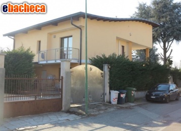 Villa in Vendita a…