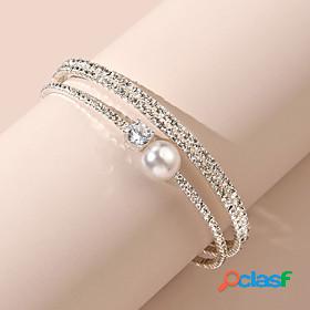 Womens Geometrical Bracelet Stylish Simple Heart Alloy