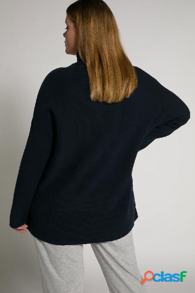 Pullover Bellieva con colletto alto, bottoni automatici,