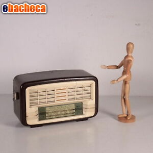 Vecchia radio anni cinqua