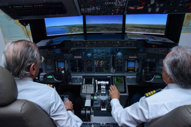 Simulatore volo cockpit 737