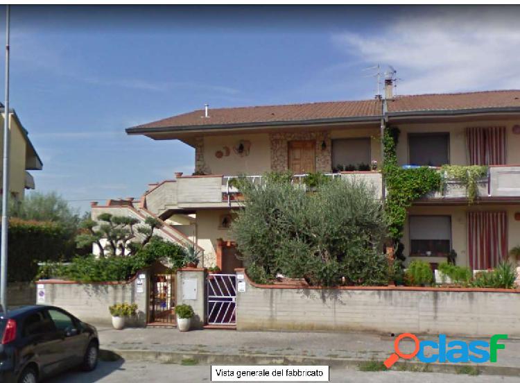 Appartamento a Monsummano Terme, Piazza P.Nenni