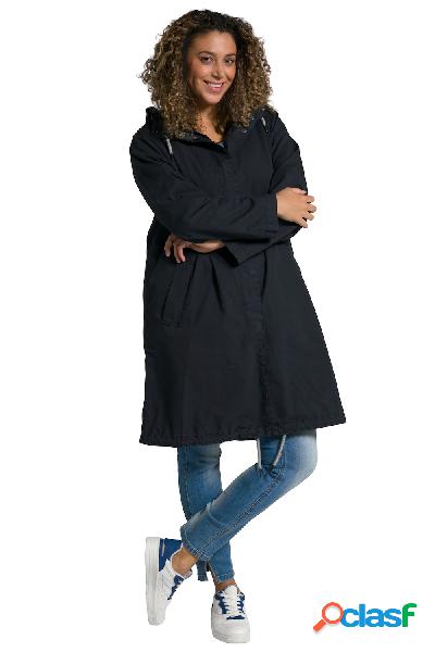 Cappotto dal taglio svasato con colletto alto, cappuccio e