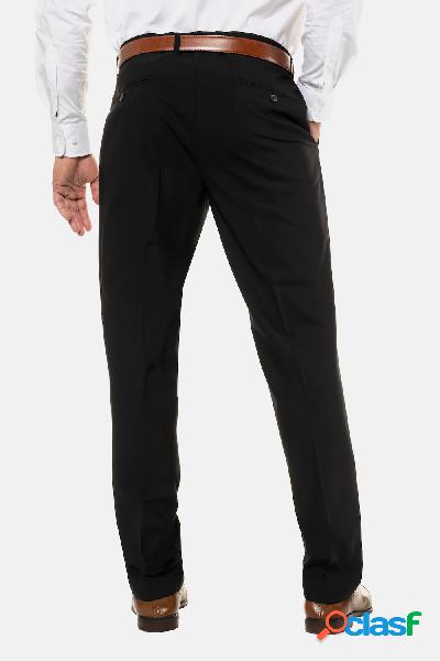 Pantaloni con taglio speciale per laddome, parte della