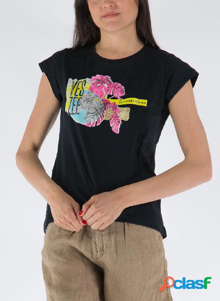 T-SHIRT STAMPA BEAUTY