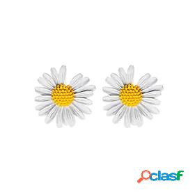 white daisy flower stud earrings sterling silver needle