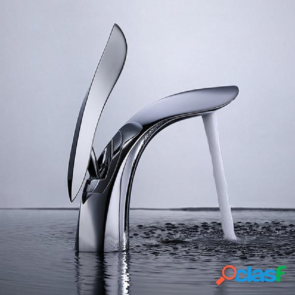 Rubinetto per bagno di lusso Rubinetto per lavabo a cascata