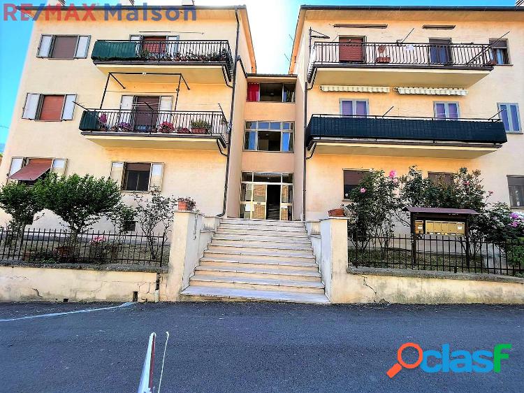 Montecchio - 5 locali � 99000 T503