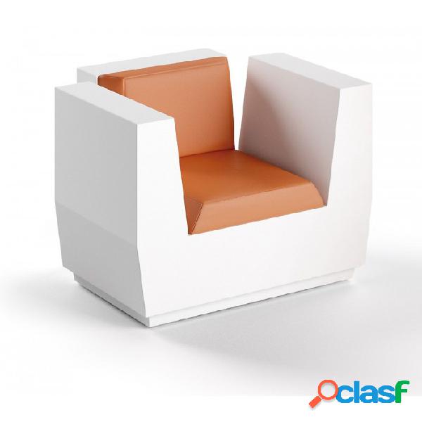 PLUST - Big cut armchair divani e poltrone di Plust|