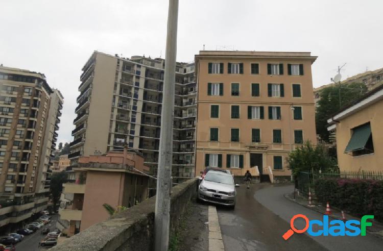 App.to in Asta a Genova Via Pagano Doria 6/15