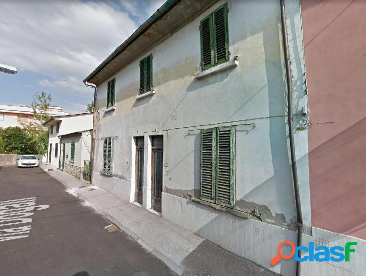 Appartamenti a Montecatini Terme, via Dogali