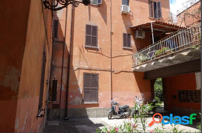 Appartamento: Via degli Orti D'Alibert, 27, Roma