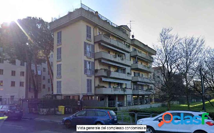 Appartamento a Prato, via Medaglie d'Oro