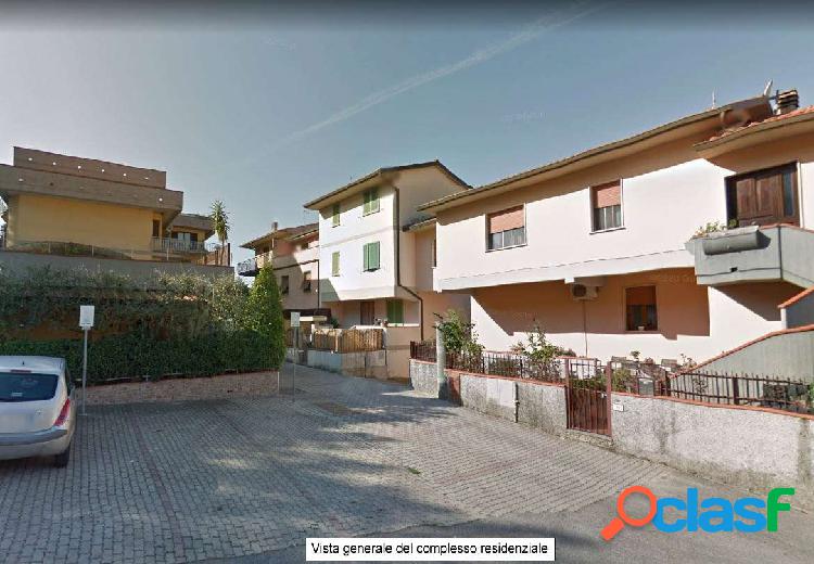 Appartamento a Monsummano Terme, via G. Marconi