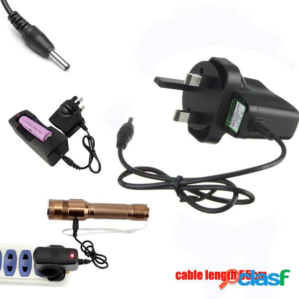 Caricabatteria universale universale da 3,5 mm per il LED