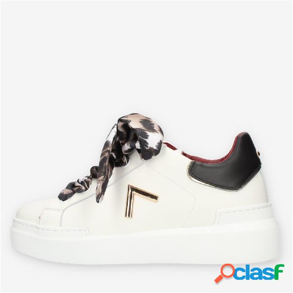 Ed Parrish Sarah Sneakers con lacci in raso