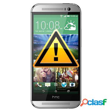 Riparazione della fotocamera frontale dell'HTC One (M8).
