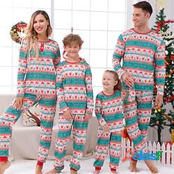 look per la famiglia pigiama natalizio grafico quotidiano