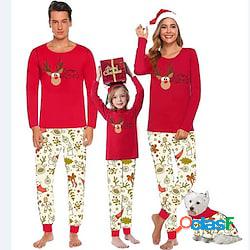 look per la famiglia pigiama natalizio cartone animato cervo