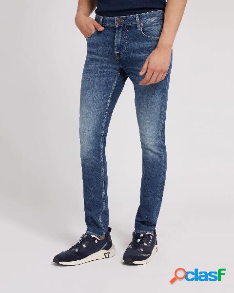 Jeans Chris superskinny lavaggio medio stone washed