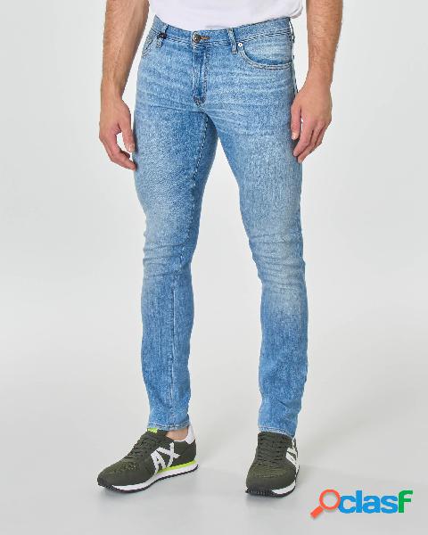 Jeans J14 skinny lavaggio chiaro bleach in misto cotone e