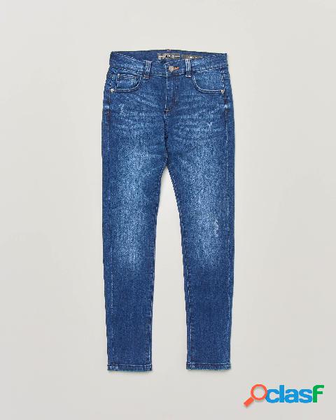 Jeans lavaggio medio stone washed con micro abrasioni 8-16