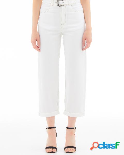 Jeans tapered bianchi in cotone con cintura in vita con
