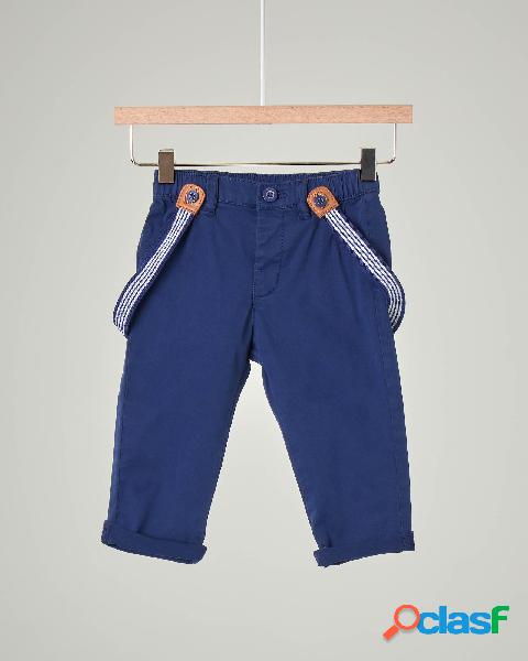 Pantalone chino blu con bretelle staccabili 4-12 mesi