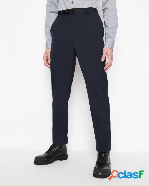 Pantaloni blu in tessuto tecnico stretch con coulisse a